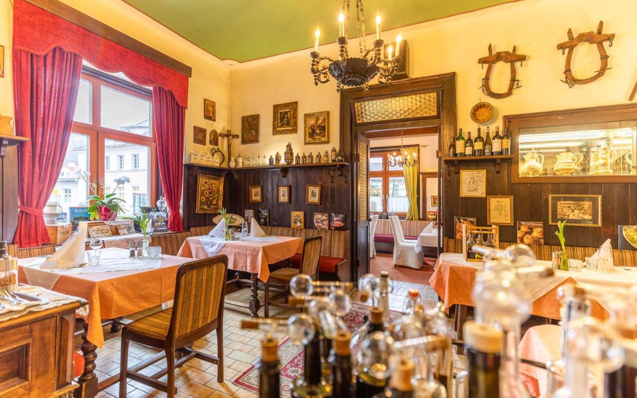 Hotel Post Hoenigwirt Kirchschlag in der Buckligen Welt المظهر الخارجي الصورة